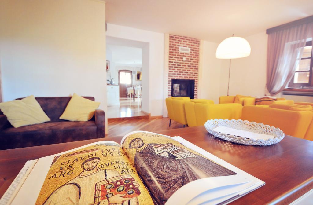 Bed & Breakfast Korta Gira Buici  エクステリア 写真