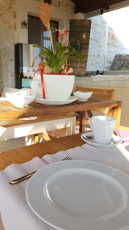 Bed & Breakfast Korta Gira Buici  エクステリア 写真